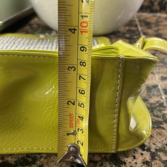 Ben De Lisi stunning green bag - Picture 9 of 9